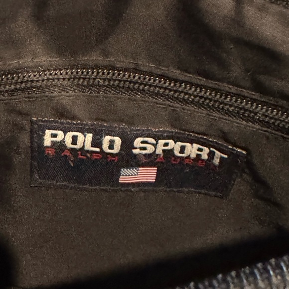 🔥VINTAGE 90’s Polo Sport Cross Body bag. good condition!🔥 - Picture 7 of 7